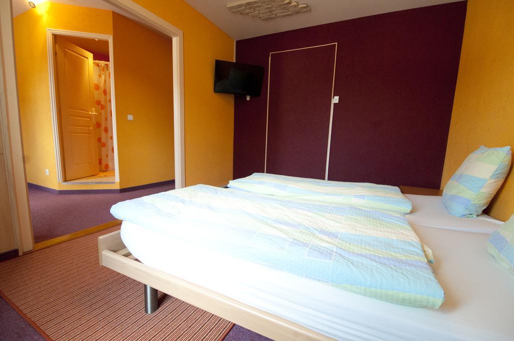 Hotel Bellavista "Bellevue" Saignelégier Eksteriør billede